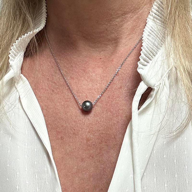 Necklace silver chain freshwater pearl dark gray round baroque 